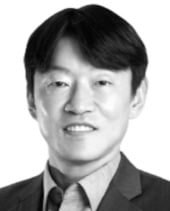 [다산칼럼] 모험을 할 것인가, 파티를 할 것인가