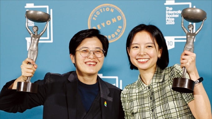 양솽쯔, 일제의 대만 이야기로 인터내셔널 부커상