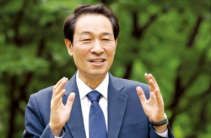 우상호 후보 "청년 머무르는 강원 만들 것"