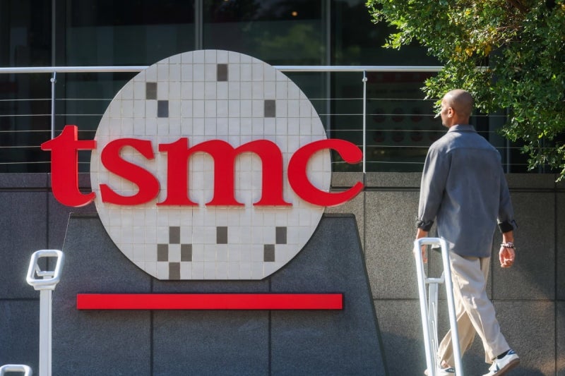 "반도체 포장쯤이야" 찬밥신세였는데…TSMC, 독주의 비밀