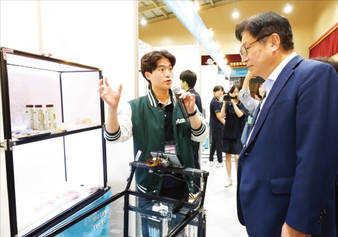 "갓 졸업한 고3 모셔갑니다"…삼전닉스 러브콜 받는 학교