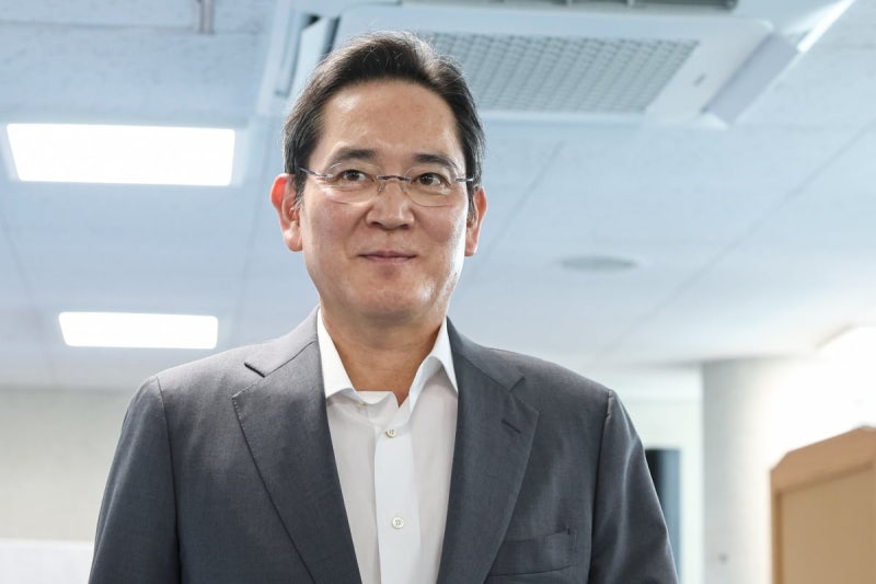 삼성전자 '불기둥' 내뿜자…<b>이재용 주식재산</b> 60조 <b>돌파</b>