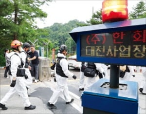 한화 대전공장 셧다운 오래가나…K방산 수출 '제동'