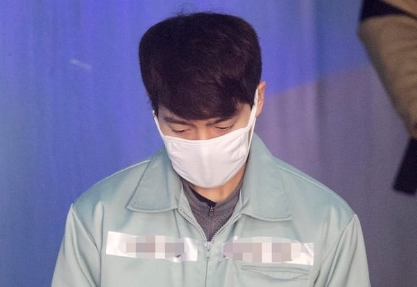 2019년 음주운전 처벌 수위를 강화한 '윤창호법'으로 구속기소돼 재판을 받으러 가는 배우 손승원./사진=연합뉴스