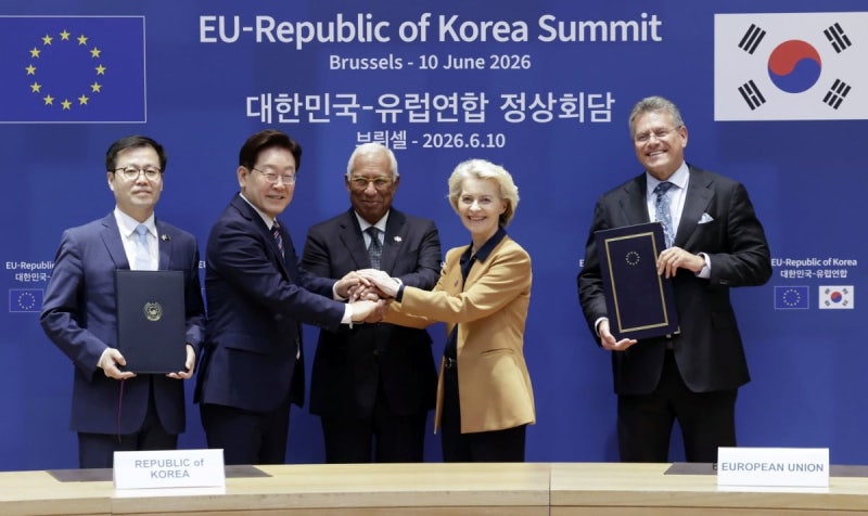 <b>靑</b> “'<b>한·EU</b> 北 강력 규탄' 긴장 완화 정책과 상치되지 않아”