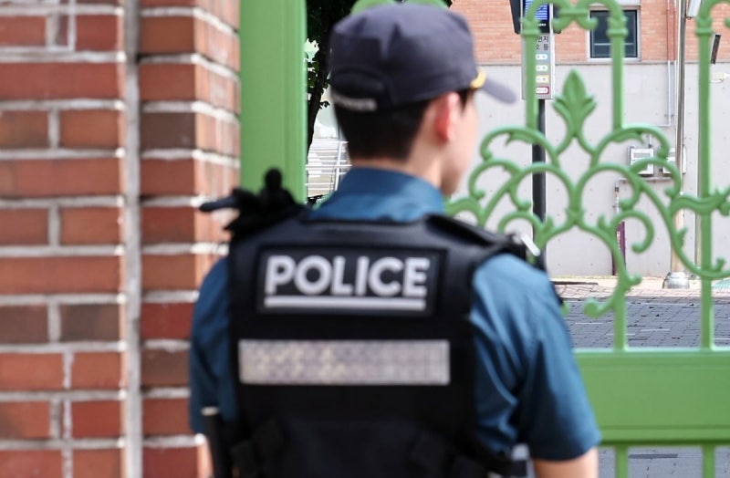 [단독] "수사 마비될 판"…업무 폭탄에 경찰 1700명 '줄퇴사'