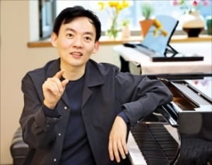 "제자 가르치면서 나도 배워요"…무대·교단 오가는 피아니스트