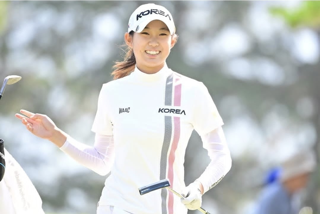 '무서운 중2' <b>김서아</b>, 일본 열도 '강타'…장타 앞세워 JLPGA투어 3위