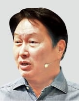 최태원 "AX 가속 위해 1인 1에이전트 도입해야"
