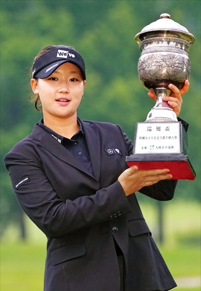 시즌 첫 메이저 타이틀 '슈퍼 루키' 김민솔 품으로