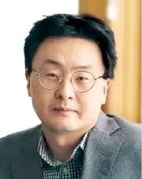 "백인 우월주의는 자멸적 세계관…反이민이 성장 저해"