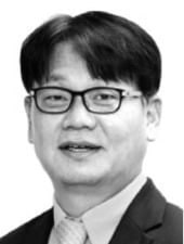 [이심기 칼럼] '황금알'에 취한 정부가 놓친 계산서