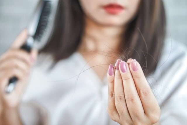 머리 감고 절대 '이렇게' 잠자지 마라…피부과 의사 '경고' [건강!톡]