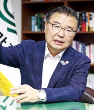 류경기 "21㎞ 코스 중랑동행길, 산책 명소로 키우겠다"