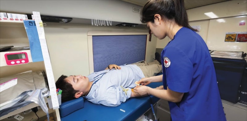 포스코, 임직원 헌혈 6만5000명 돌파…28년 생명 나눔