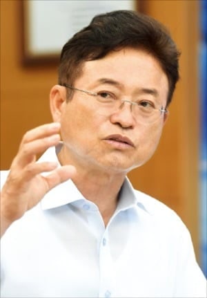 이철우 경북지사 "돈 나눠준다는 시·군엔 예산 적게 줄 것"