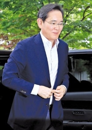 <b>이재용</b>, 美 <b>선밸리</b>로 출국…AI 공급망 논의
