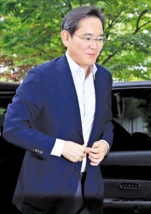 이재용, 美 선밸리로 출국…AI 공급망 논의