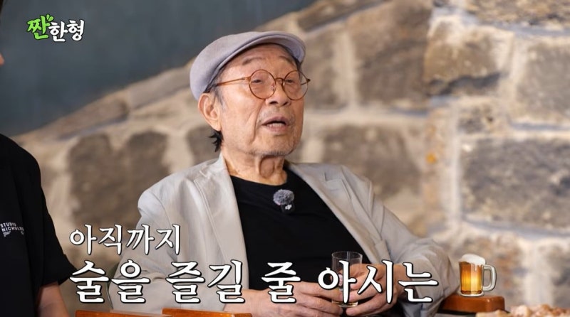 <b>신구</b>, 심부전 투병 심장박동기 달았지만…"술은 즐겁게"