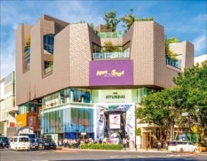 현대百, 해외 첫 '플래그십 스토어'