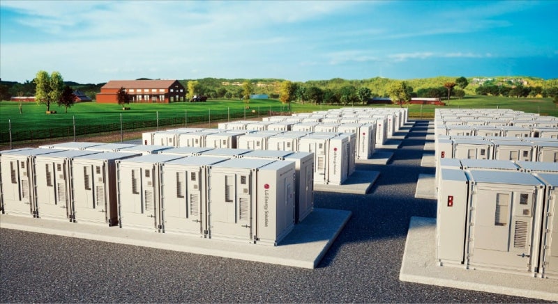 700MW 시장 노린다…<b>LG엔솔</b>·삼성SDI 격돌