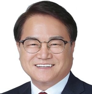 [속보] 경찰 "<b>김하수</b> 전 <b>청도군수</b> 숨진 채 발견"