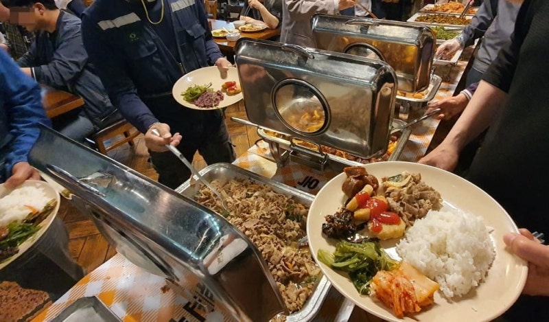 최저임금 인상이 '점심값 2만원 시대' 앞당긴다고?