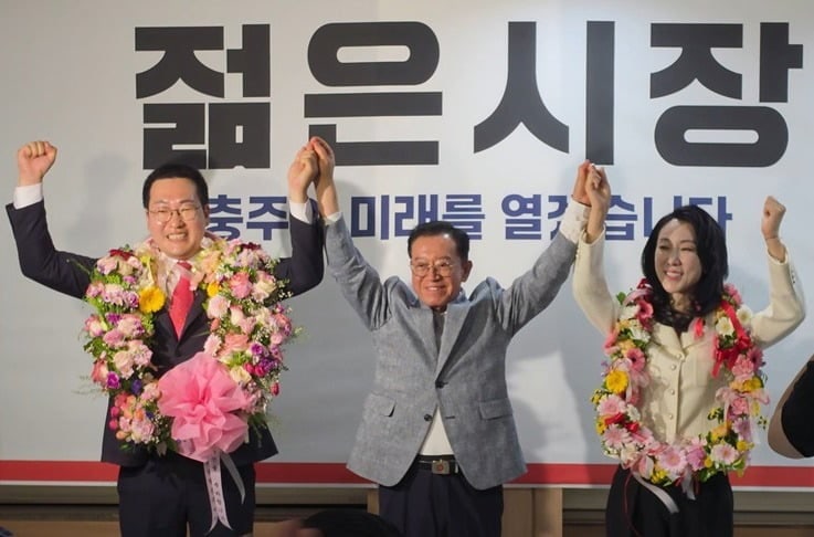 [속보] <b>충주시장</b>선거 재검표 이동석 시장직 유지…122표 차이로 줄어