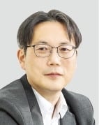 서울대, 첫 기업 상근 교수 허용