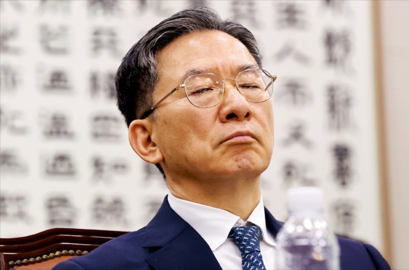 [포토] "새 술은 새 부대에" 정성호, 사의 공식화