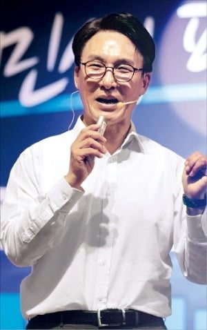 與 전대 박빙에, 거칠어진 鄭 "배신자는 또 배신"