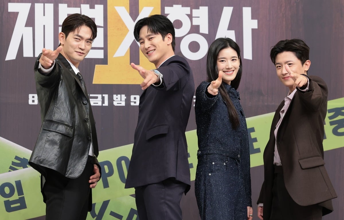 <b>안보현</b>·정은채 '<b>재벌X형사2</b>' 왔다…"목표는 '김부장' 아닌 시즌1" [종합...