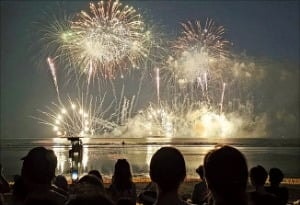 낙조 콘서트에 불꽃쇼까지…부산 바다축제서 다 즐긴다