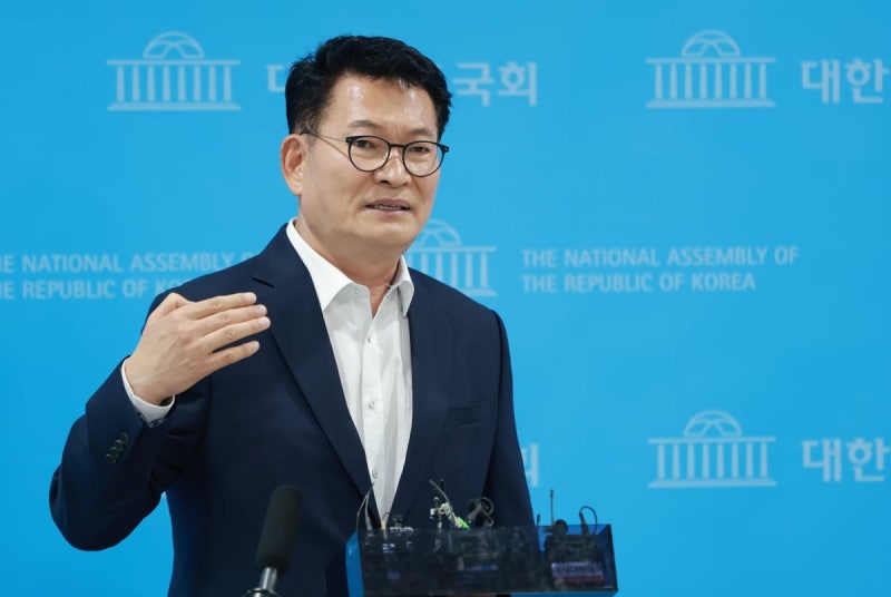 <b>송영길</b> "李 파기환송은 선거 개입…<b>조희대 탄핵</b> 추진할 것"