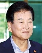 '北과 4자대화 이상론', 조현에 반박한 정동영 "이상 있어야 현실 바꿔"