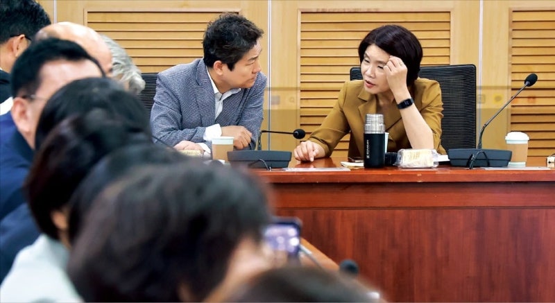 부동산 민심에 놀란 與 "비거주 1주택 겨냥 증세 신중해야"