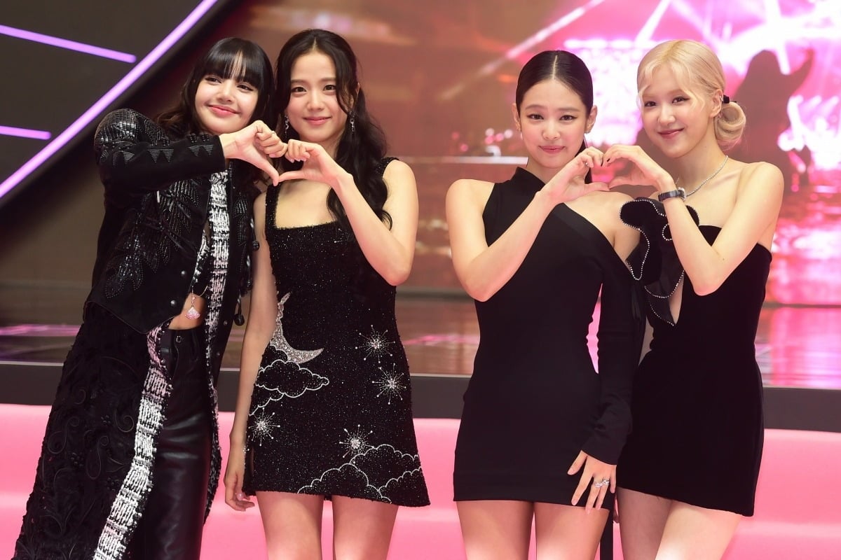 <b>블랙핑크</b>, <b>데뷔 10주년</b> 행사 전원 참석 [공식]