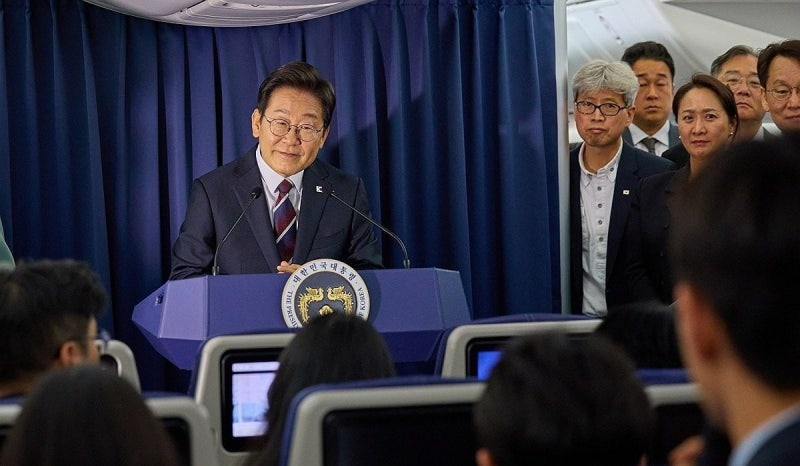 <b>김상호</b> 靑 <b>춘추관장</b>, 사표 냈다…무단 증축 논란 "매입 때 인지 못해"