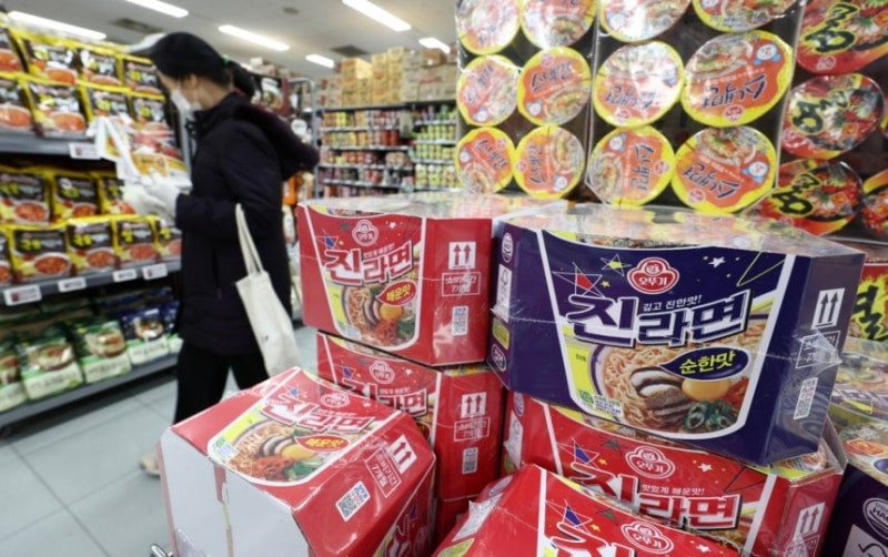 <b>오뚜기</b>, 가격 <b>인상</b> 얼마나 됐다고…"<b>컵라면</b> 담기도 겁나네" [프라이스&]
