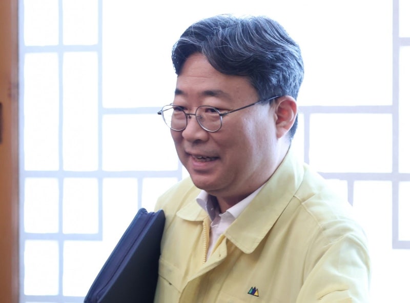 靑 하준경 "<b>용산</b>엔 남산도 있다…큰 땅 <b>공원</b>화하면 치안 문제도"