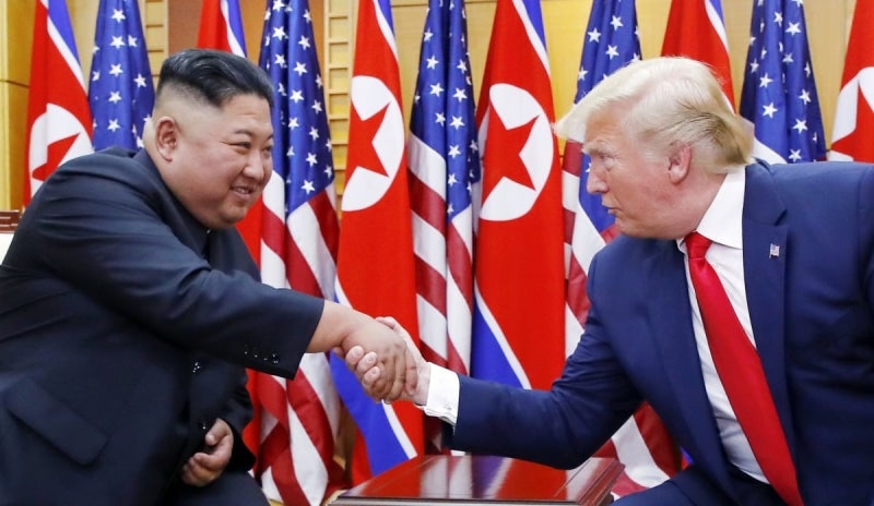 "트럼프·김정은, 中서 만날 수도" 소식에…일제히 급등한 종목