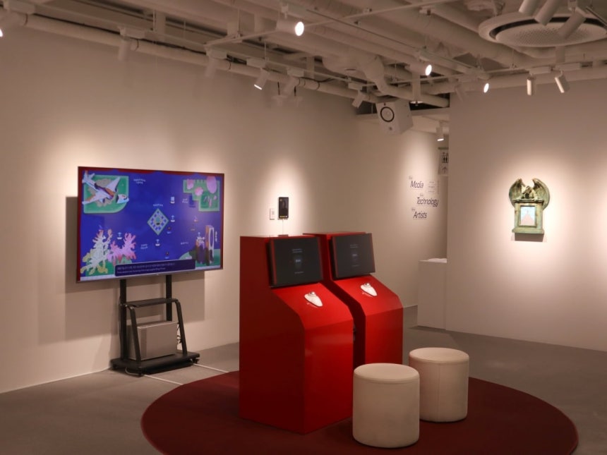 New Media, New Technology, New Artists 전시 현장. 사진=안테룸 서울