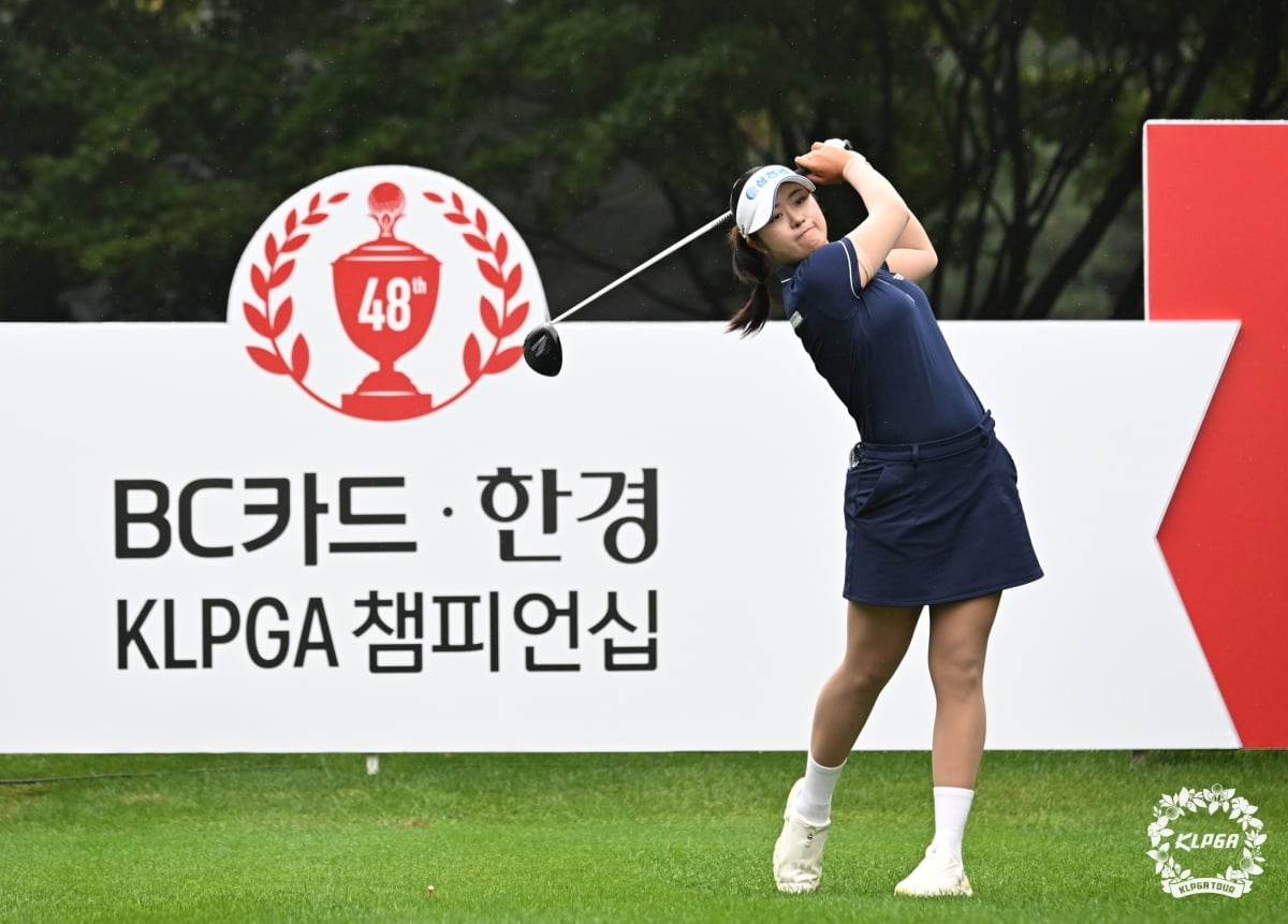 <b>서교림</b>, 시즌 4승 먼저 잡을까…2위 김민솔에 3타 앞선 <b>단독 선두</b> [BC카...