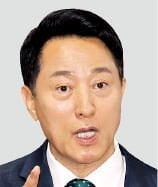 오세훈 "용산공원 1㎝도 양보 못해"…김영배 "청년 주거보다 자기 정치만"