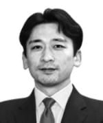 [데스크 칼럼] '수수께끼 배달부'의 변신