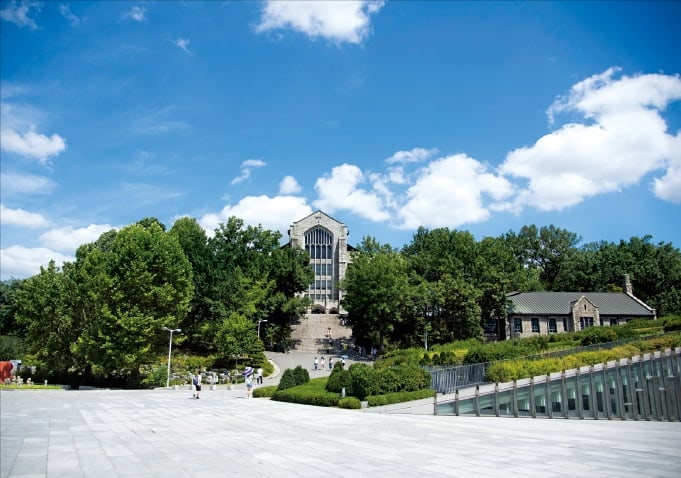 이화여자대학교, 학생부종합, 서류형과 면접형으로 분리 모집