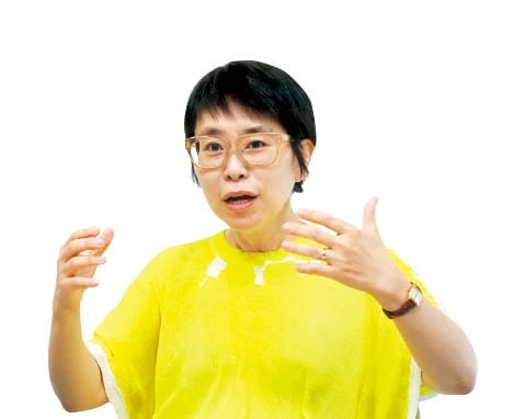 "단어·문법 넘어 맥락·소통으로…AI 시대, 언어 교육법도 바꿔야"