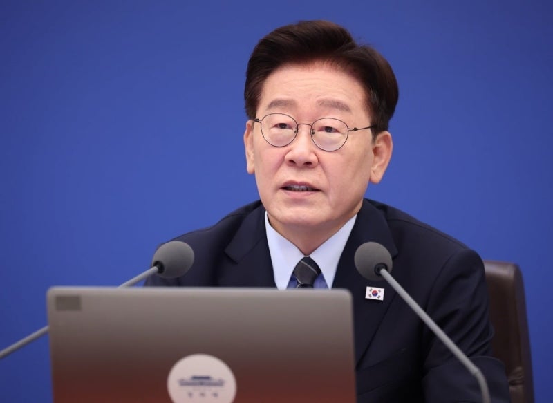 [속보] 李대통령, <b>오륙도 전복사고</b>에 "가용자원 총동원해 인명구조"