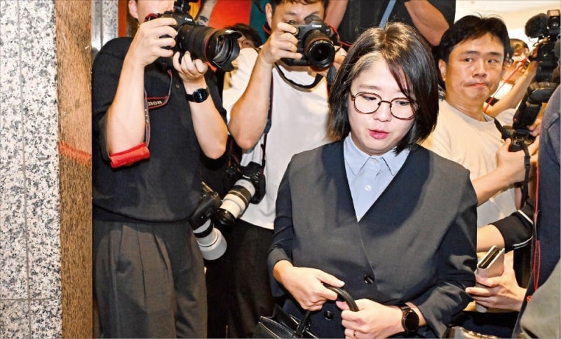 용혜인 월 1300만원, 남편 300만원…"가족소득당"