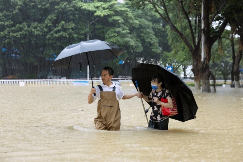 <b>중국</b> 강타한 <b>태풍</b> '<b>사우델</b>' 산사태 이어져…5명 사망·9명 실종